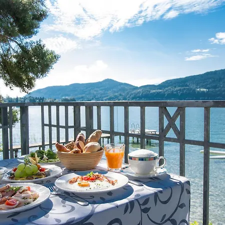 Hotell Rainer 4*